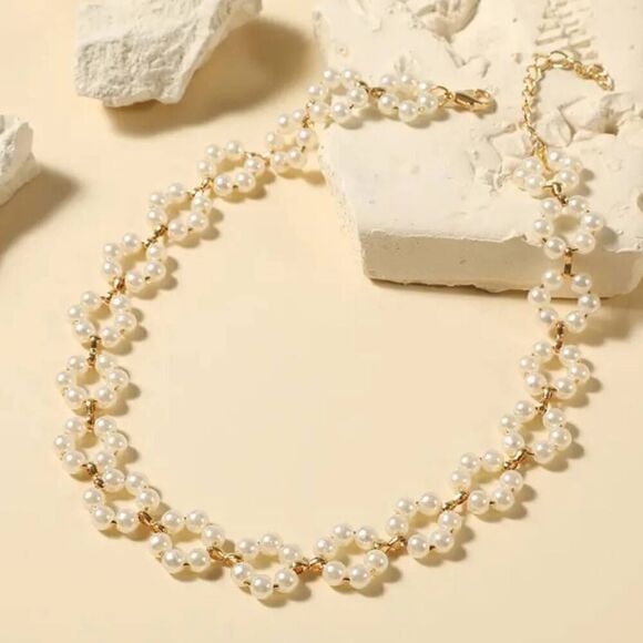 Flower Shape Braid Necklace Gold Faux Pearls Short Choker Necklace - Picture 2 of 6